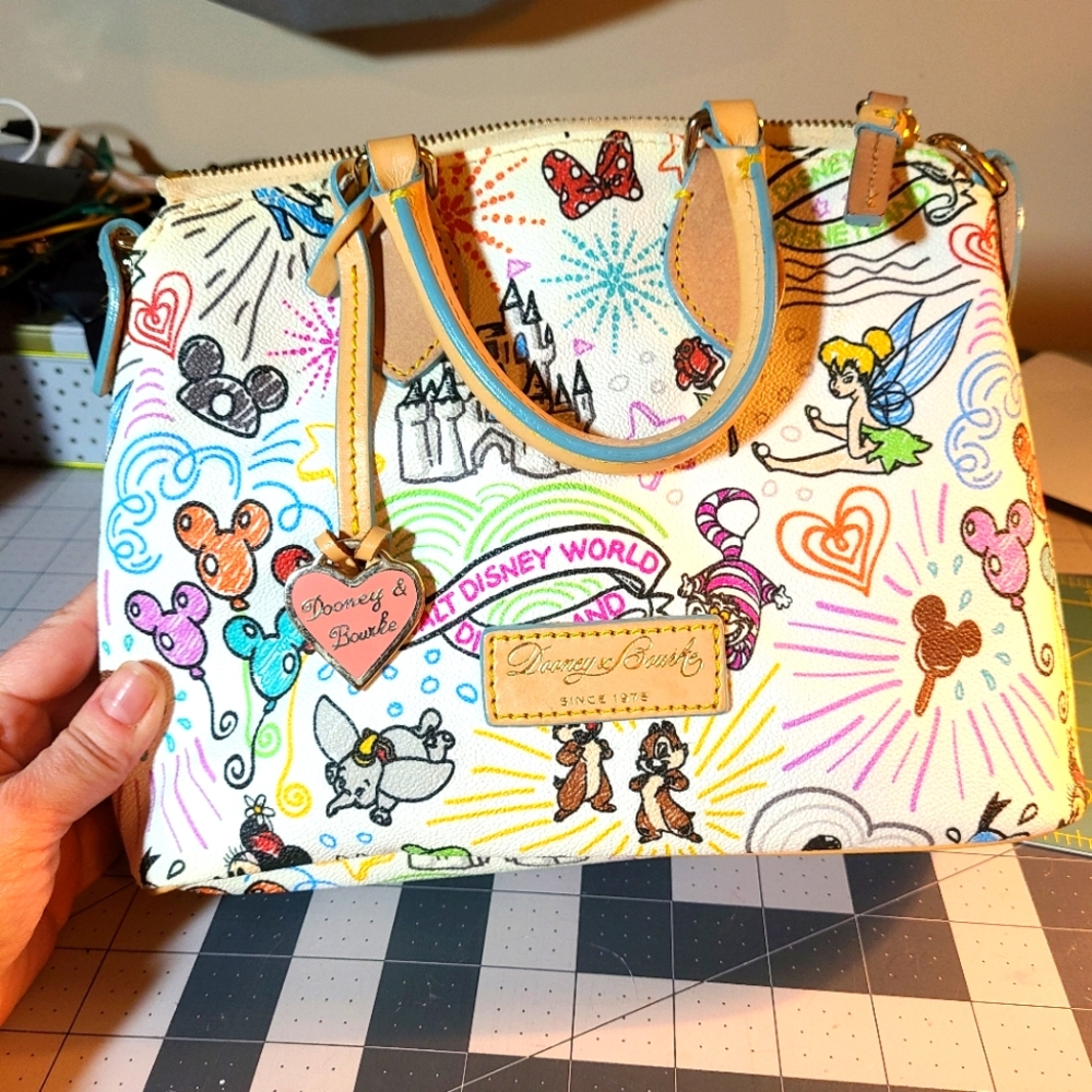 Disney Dooney & Bourke handbag, theme parks design
